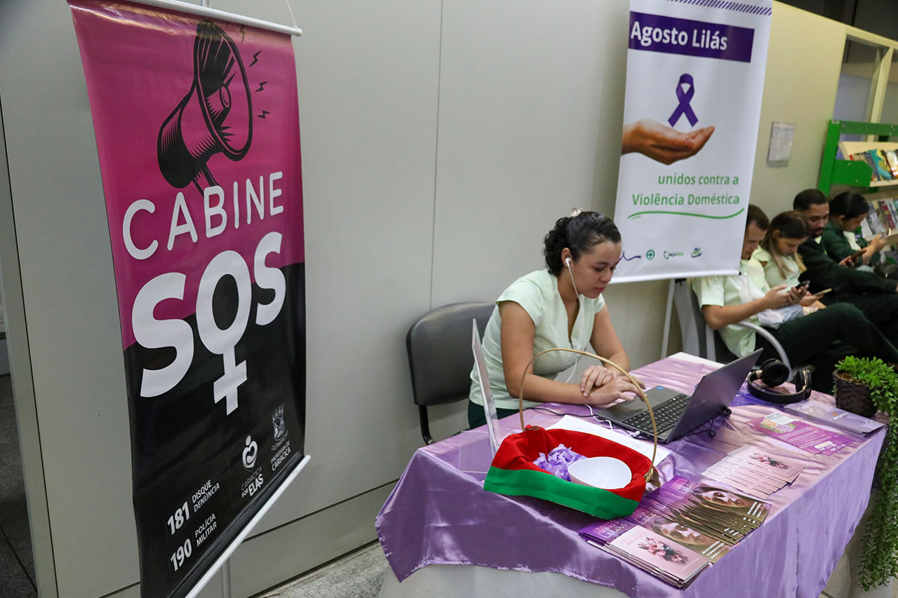 Agosto Lilás: Secretaria da Mulher realiza ação contra violência 