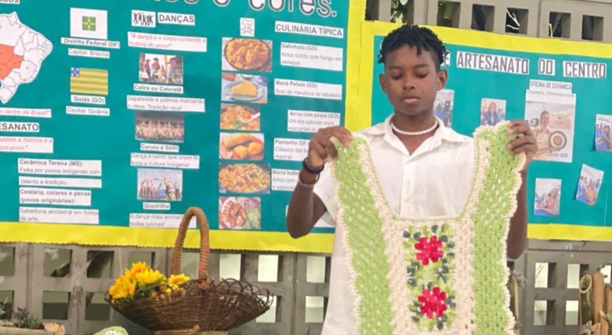 Com artesanato e culinária típica, Mostra Cultural da EJA celebra diversidade do Brasil em escola de Rio Marinho
