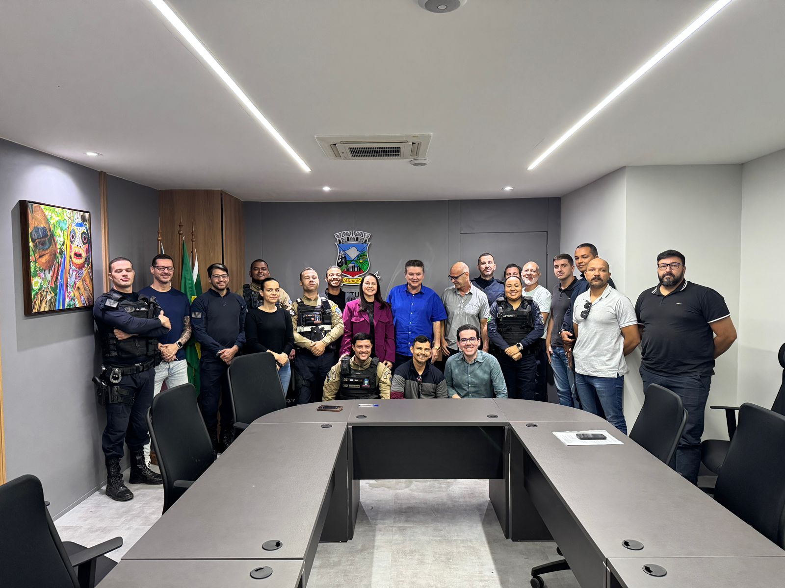 Prefeitura nomeia guardas e agentes de trânsito em novos cargos e sanciona lei com nova estrutura da Guarda Municipal