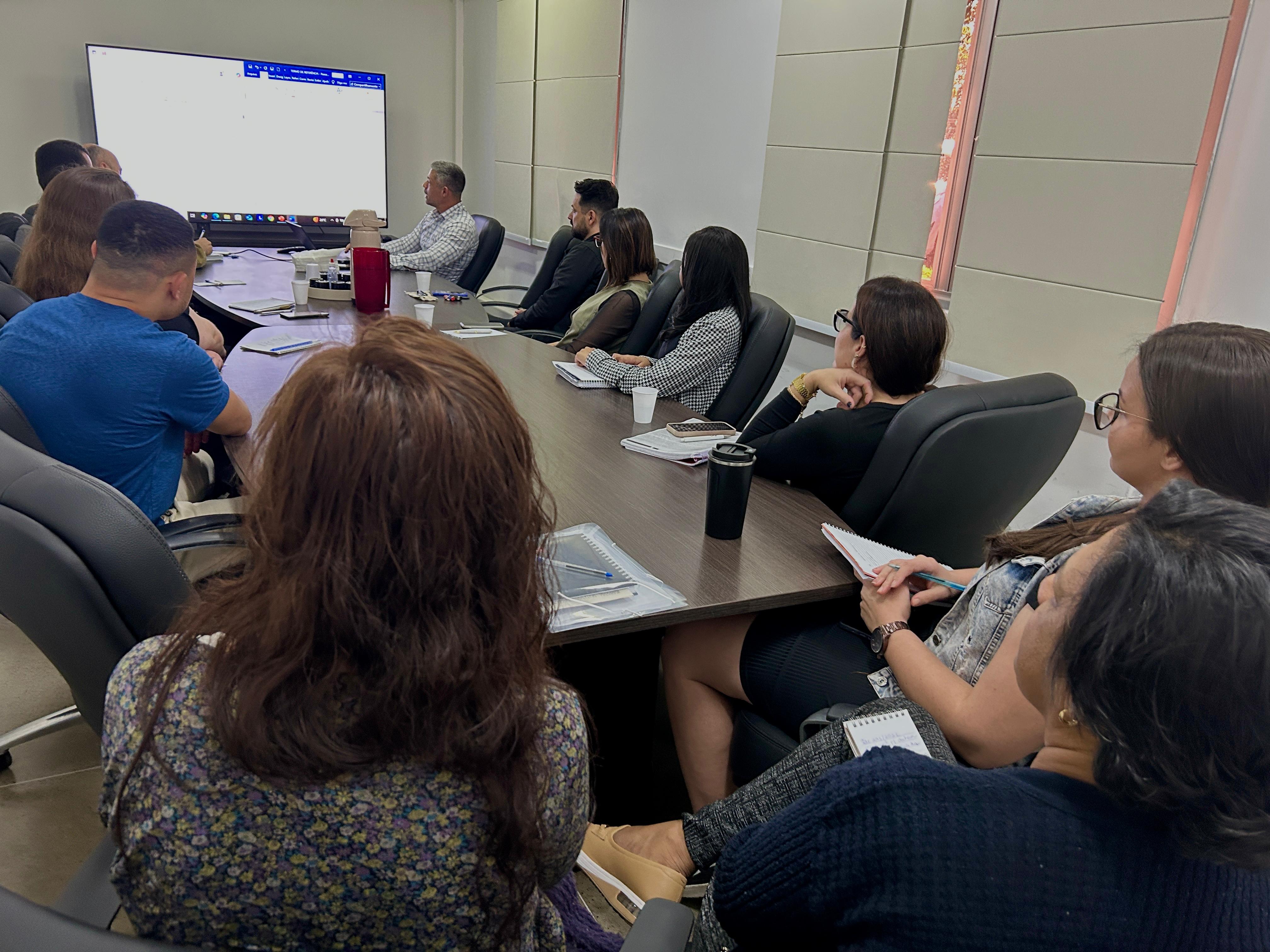 Gestores e fiscais da Secretaria de Educação participam de treinamento sobre a Nova Lei de Licitações