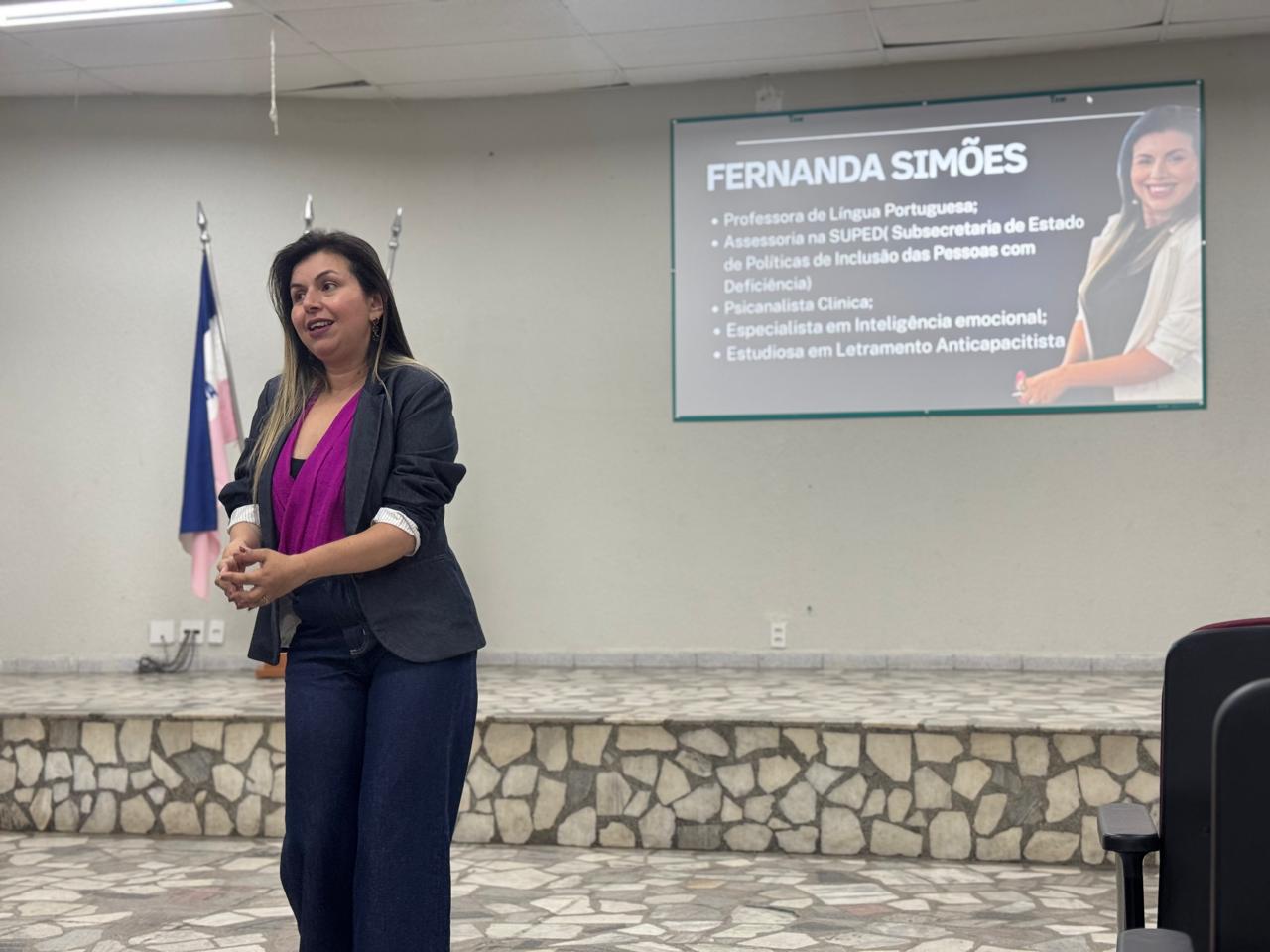 Estagiários da Educação participam de formação com tema “Letramento Anticapacitista”