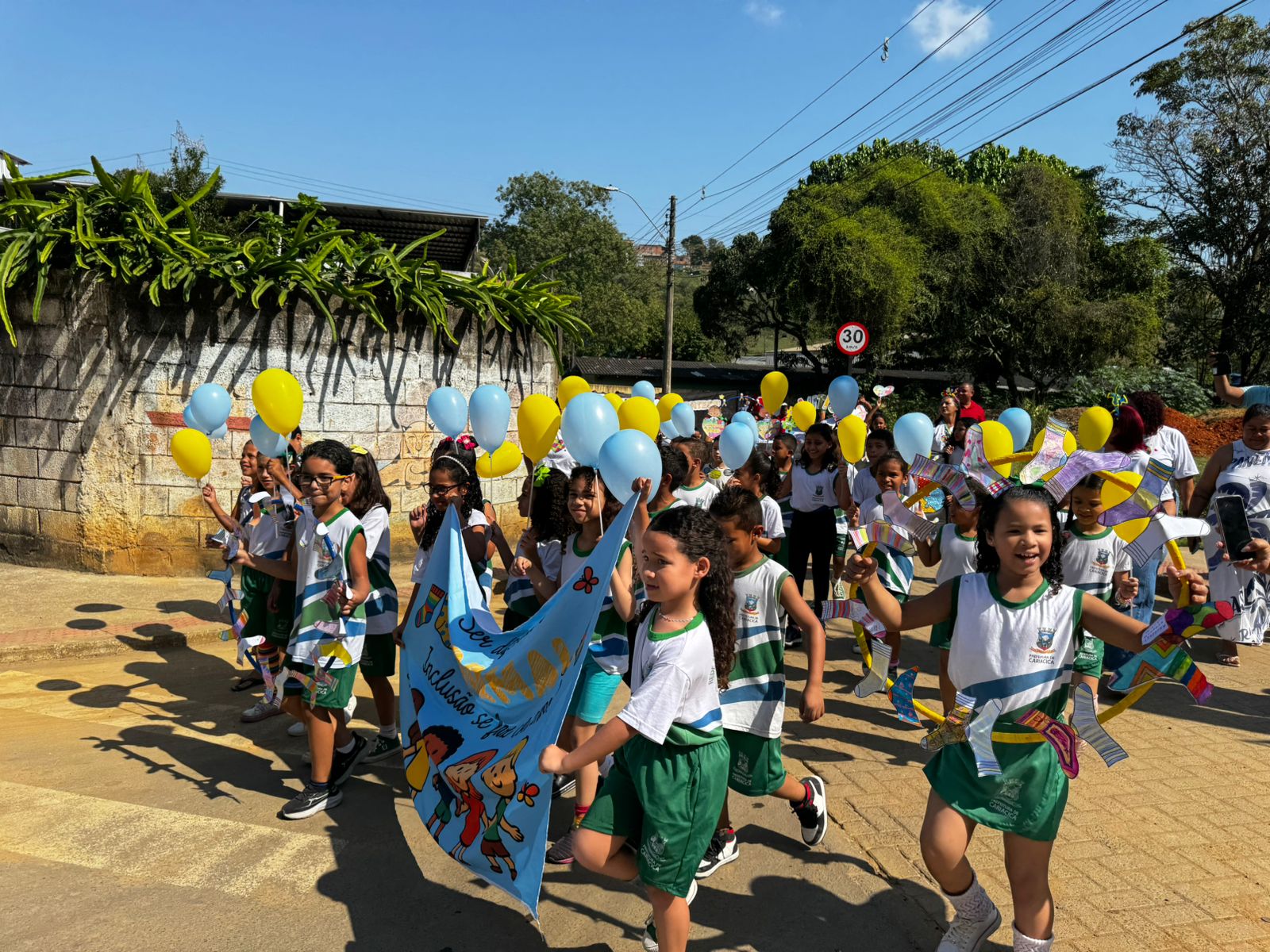 Respeito e inclusão: caminhada do Setembro Verde movimenta escola de Vila Prudêncio