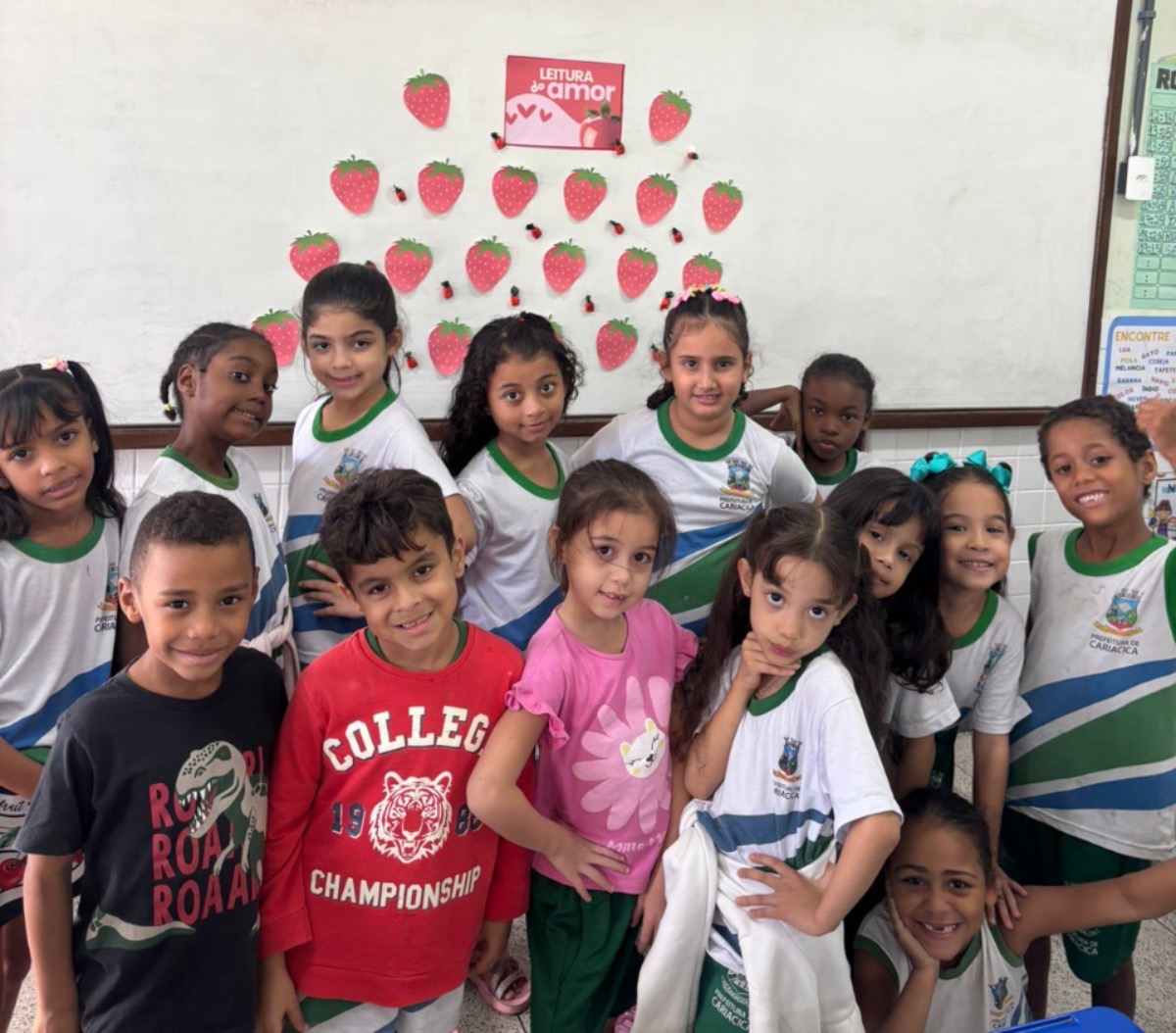 Leitura do Amor: atividade lúdica incentiva alfabetização na Escola Arthur da Costa e Silva