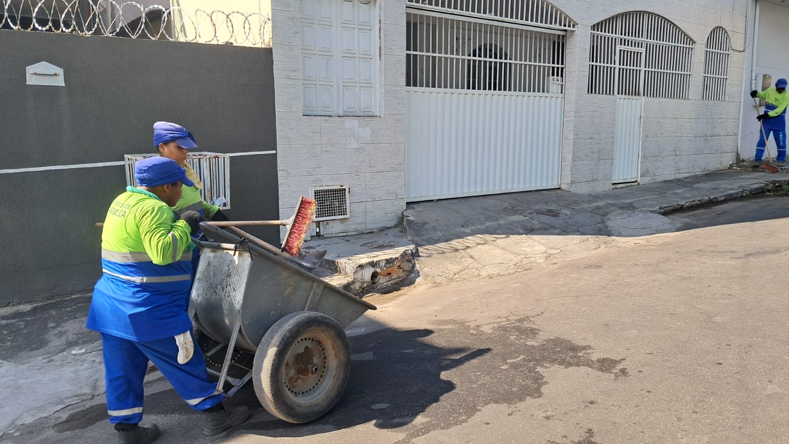 Semserv realiza mutirão de limpeza e manutenção em diversos bairros neste sábado (9)