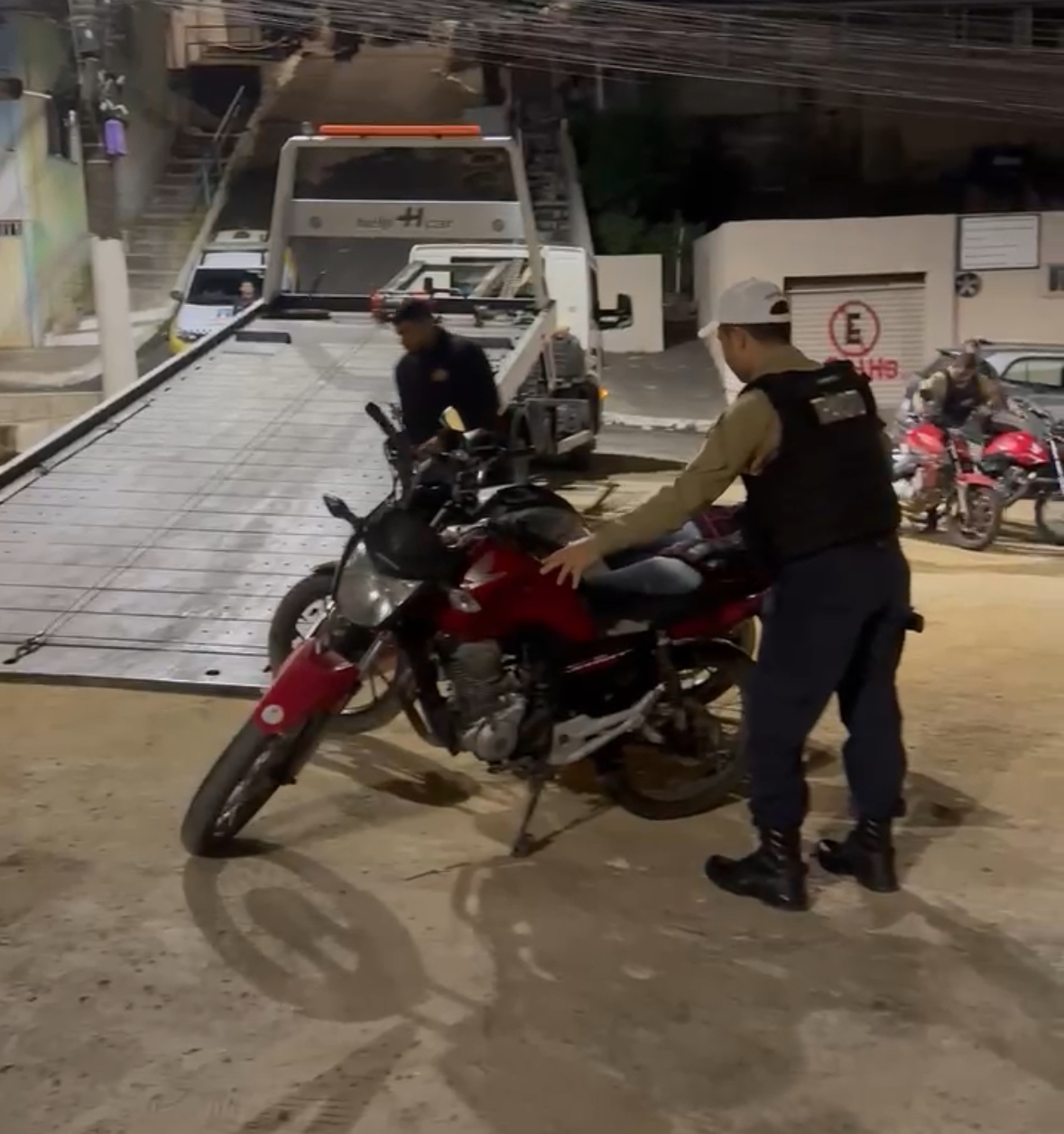 Operação Sossego em Vila Palestina reforça fiscalização e segurança