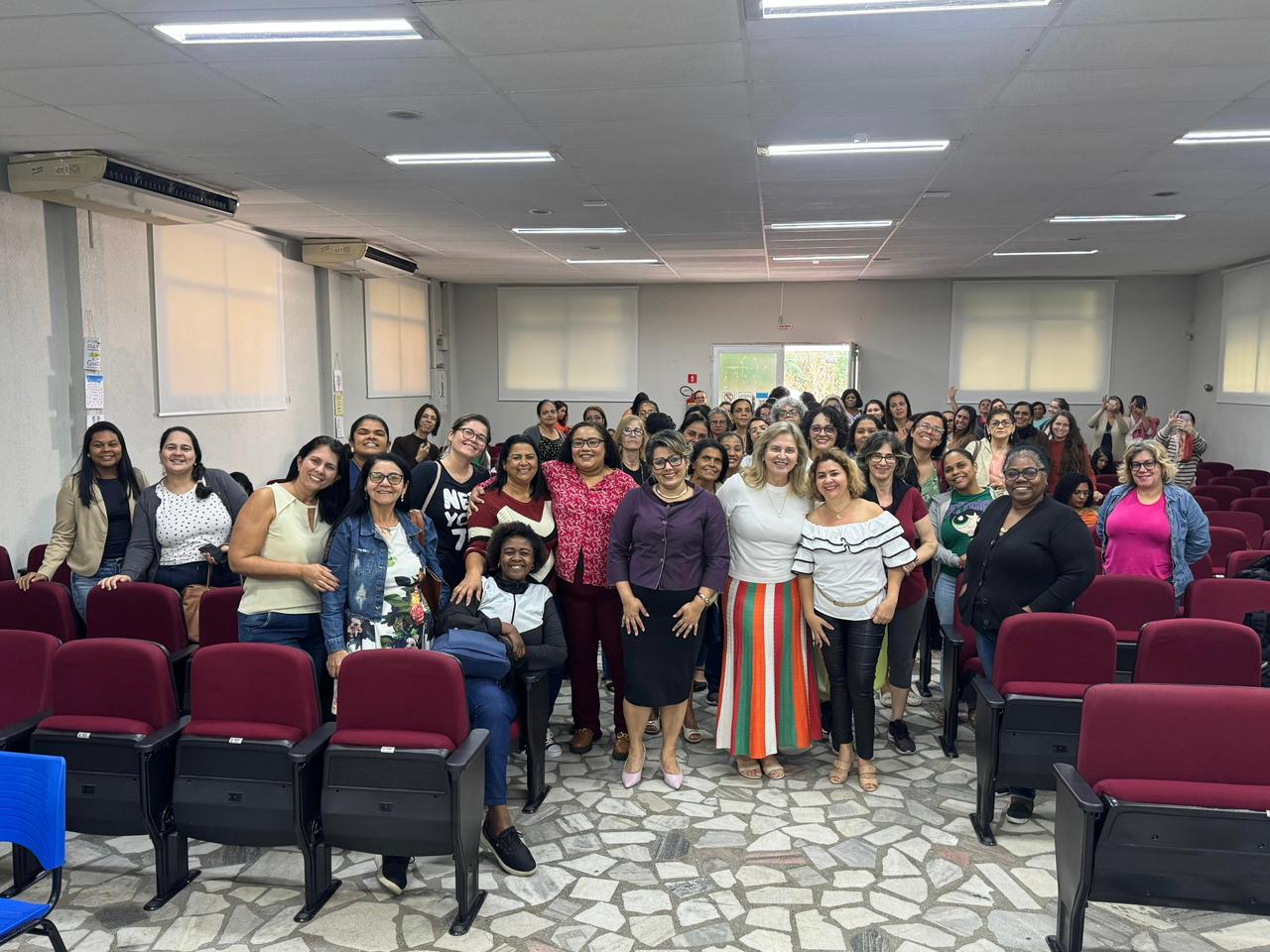 Professores da Educação Infantil participam de formação