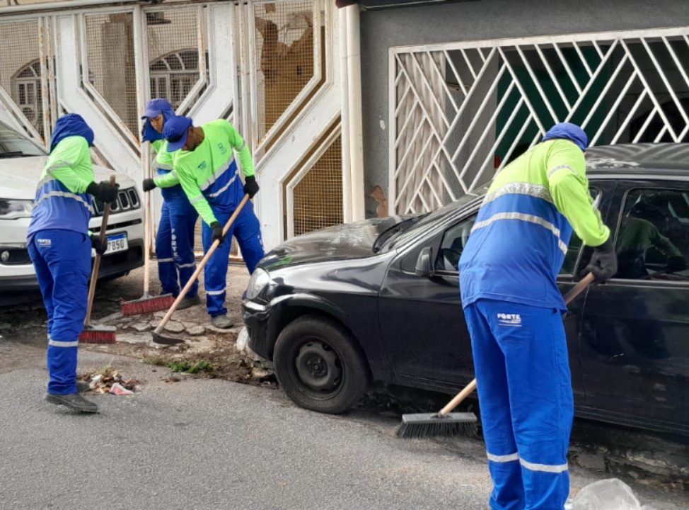 Semserv mantém ritmo de trabalho e realiza mutirão de limpeza em Piranema neste sábado (30)