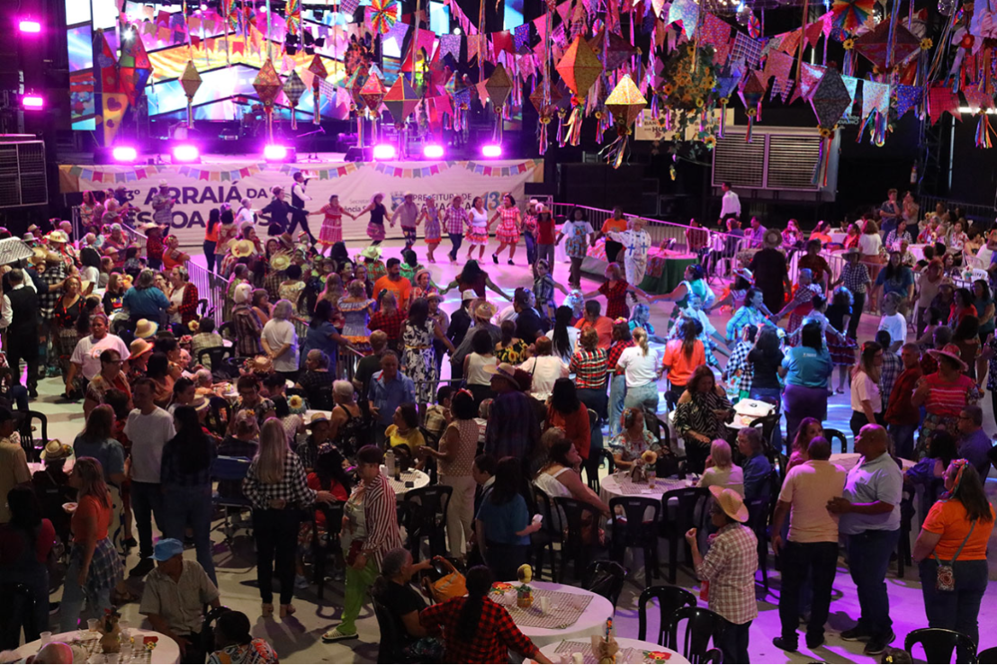 135 anos de Cariacica: com trajes e comidas típicas, arraiá reúne mais de 800 idosos em Cariacica	