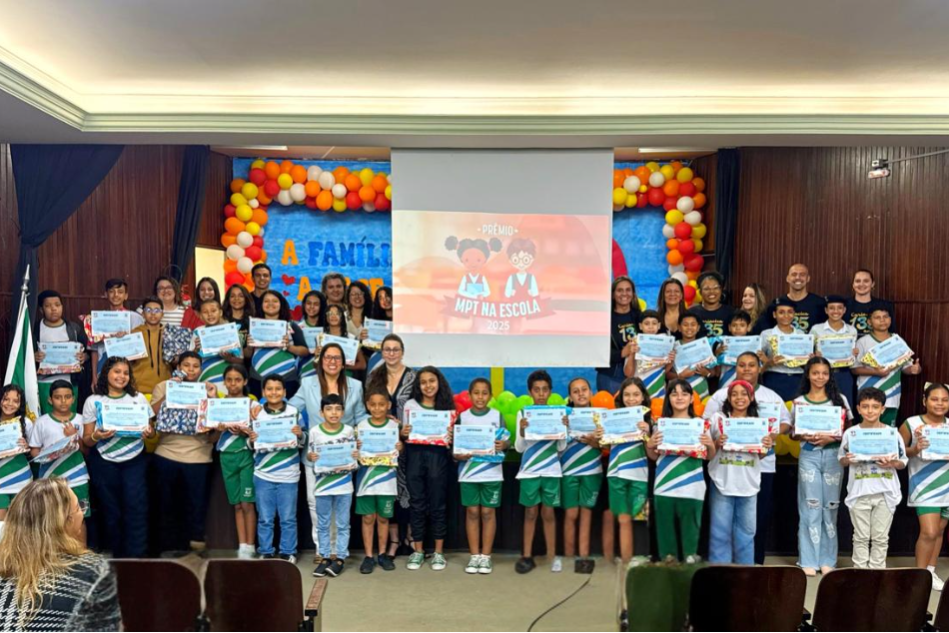 Estudantes de Cariacica são premiados na etapa municipal do projeto MPT na Escola	