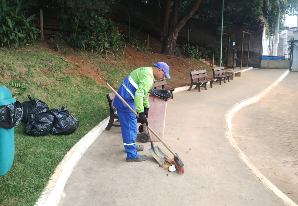 Domingo de limpeza e manutenção em vários pontos de Cariacica