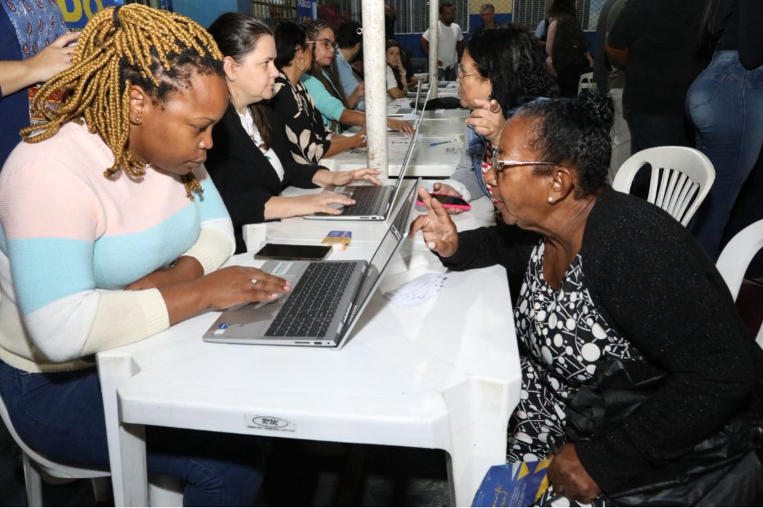 Moradores da região 4 participam do “Cariacica no Seu Bairro” e sugerem investimentos prioritários