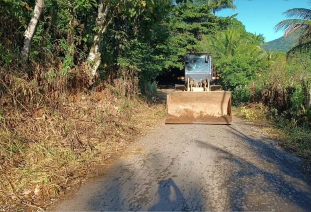 Secretaria de Agricultura realiza intervenção e melhorias em estradas rurais
