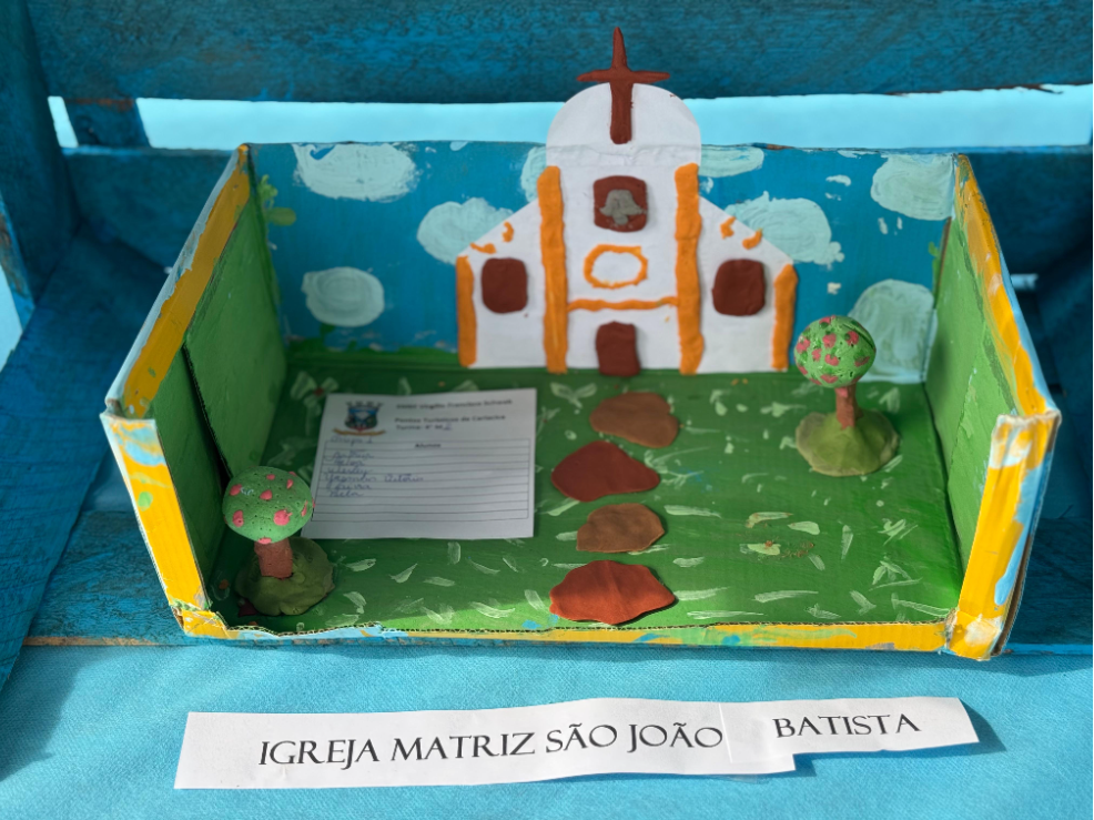 Alunos da rede municipal homenageiam Cariacica com releituras de pontos turísticos