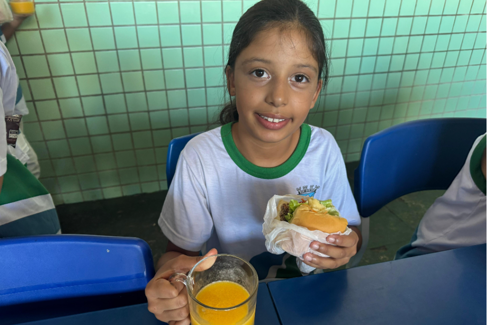 E no Dia do Hambúrguer vai ter lanche gourmet na hora do recreio 