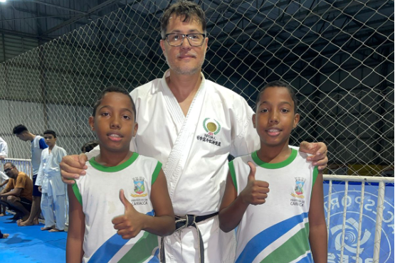 Aulas de karatê na Estação Cidadania-Esporte promovem inclusão e disciplina para crianças