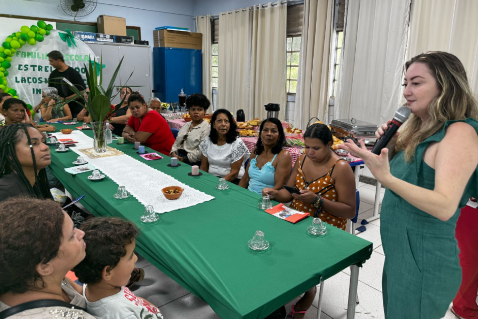 Café com afeto: profissionais reúnem famílias de alunos da Educação Especial para momento de acolhimento e diálogo
