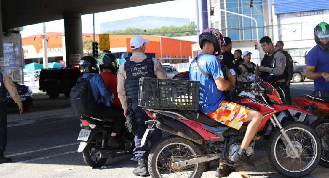 Operação com agentes de Trânsito e da Guarda faz 225 abordagens a motocicletas