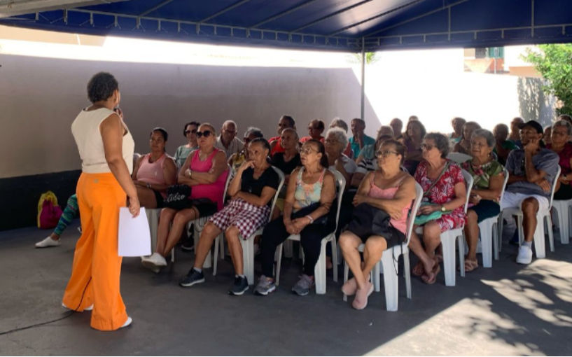 Atendidos do CCPI de Jardim América participam de roda de conversa sobre valorização da mulher