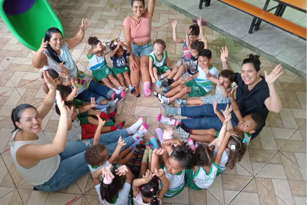 Dia Mundial da Síndrome de Down: escolas celebram data com “Dia das Meias Trocadas”