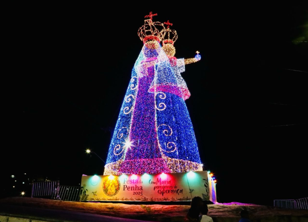 Nossa Senhora Iluminada é acesa na Nova Orla de Cariacica
