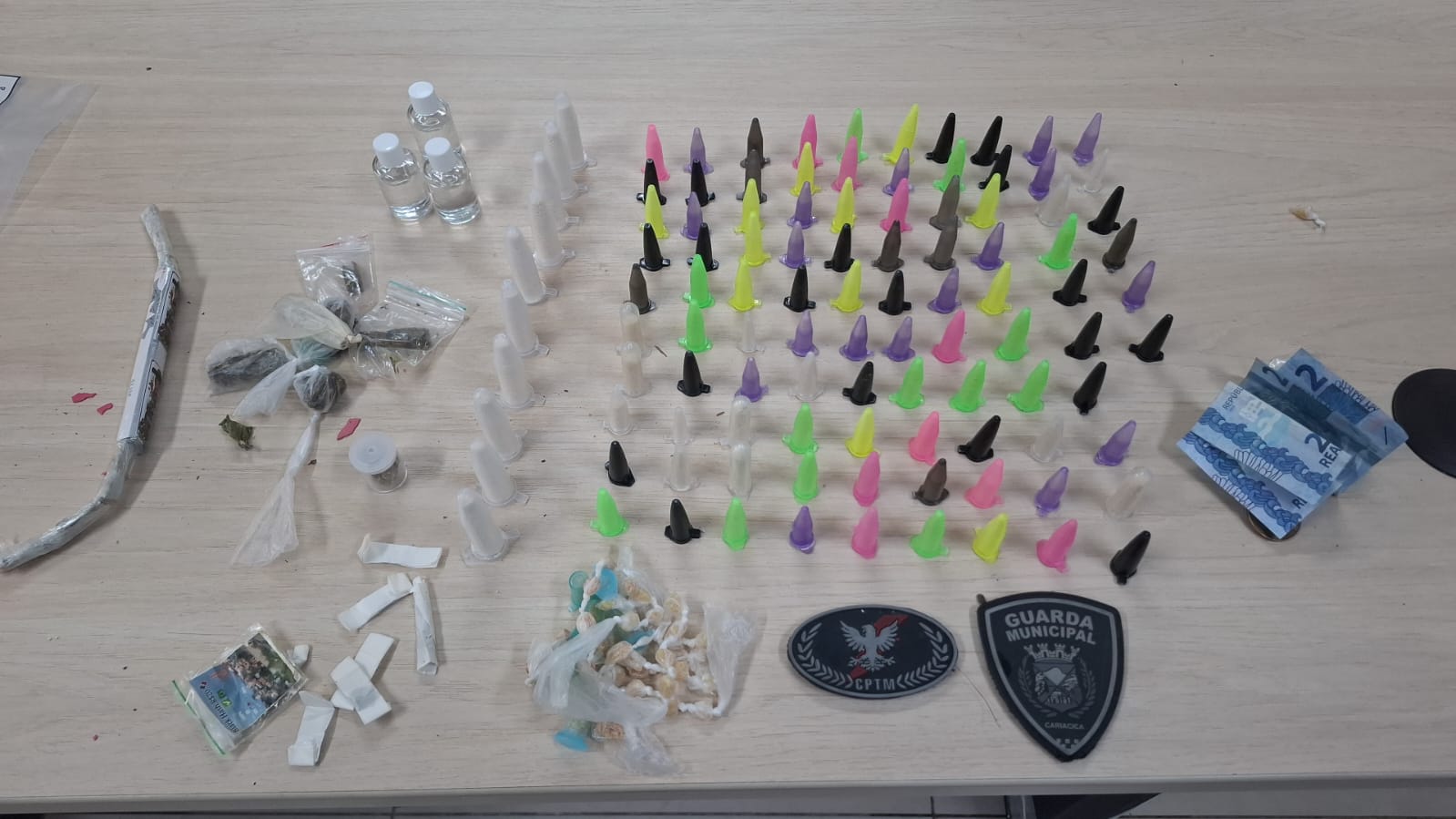 Guarda de Cariacica apreende 100 pinos de cocaína neste sábado (12)