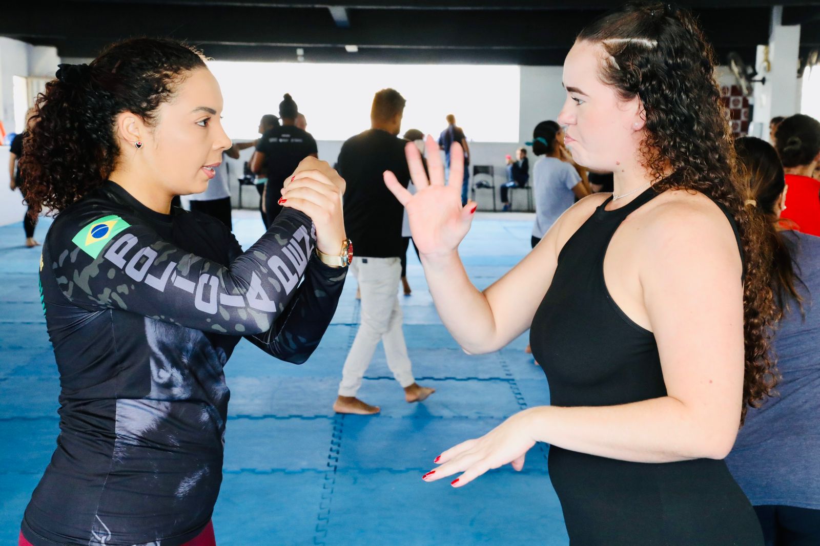 Aulão de defesa pessoal para mulheres terá instrução sobre o uso de spray de gengibre