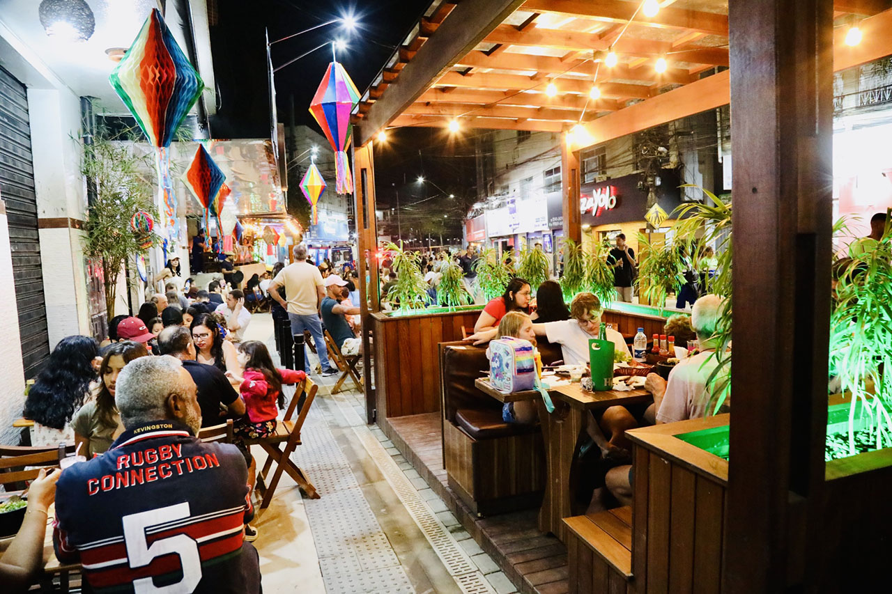 Polo Gastronômico de Cariacica vira point das famílias após reurbanização da Avenida Jerusalém