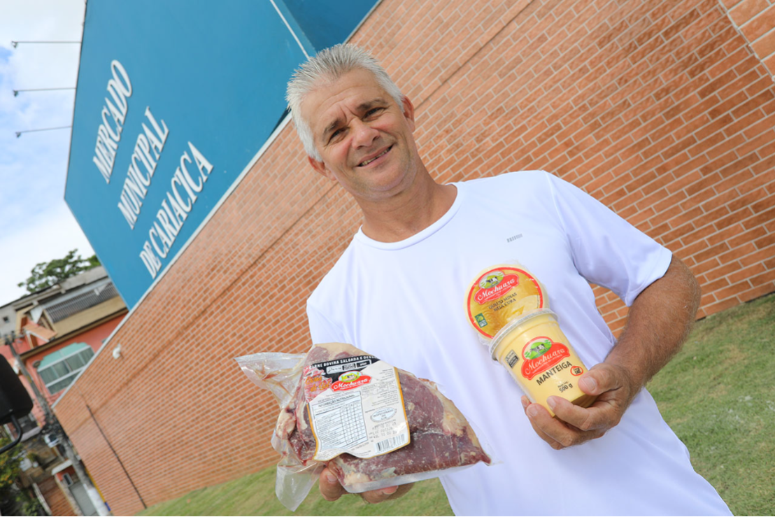 Produtos da roça, barbearia, doceria e mais: veja as lojas do Mercado Municipal de Cariacica