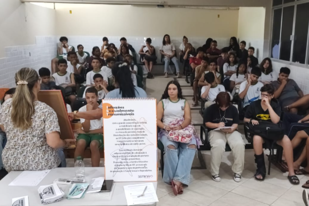 Gravidez na adolescência: Unidade Básica de Saúde leva palestras para escolas