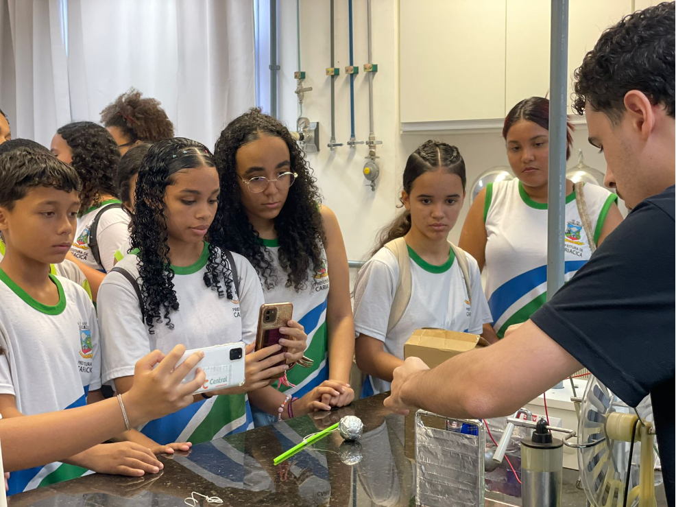Alunos de Cariacica participam da XII Semana de Ciência e Tecnologia do Ifes