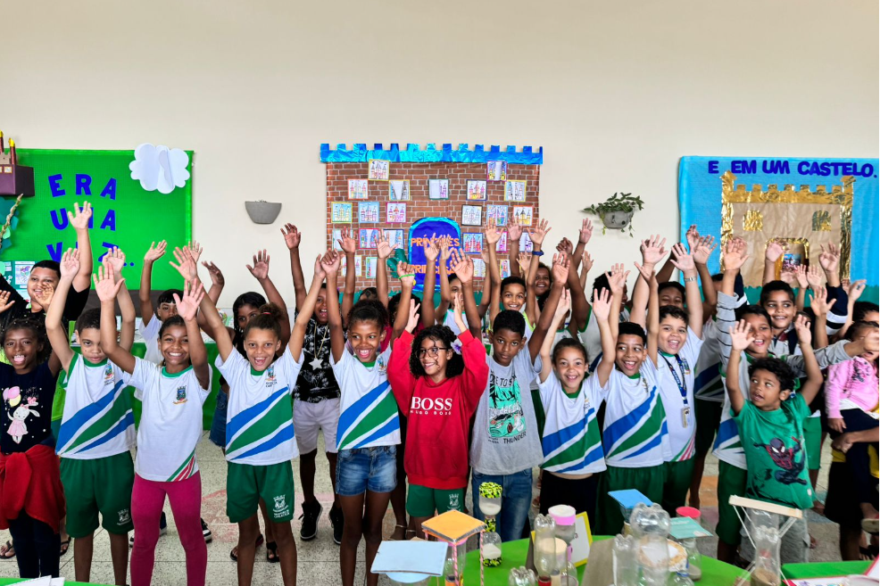 Palco de criatividade: alunos da escola Alice Coutinho apresentam trabalhos na 16ª Mostra Cultural 