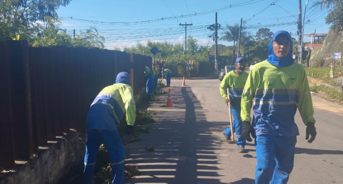 Sábado teve mutirão de limpeza e homenagem às garis no Dia da Mulher