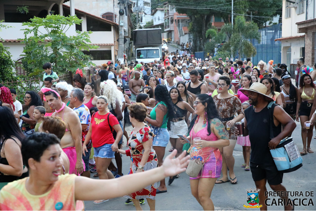 Mais folia! Três blocos desfilam no fim de semana em Cariacica