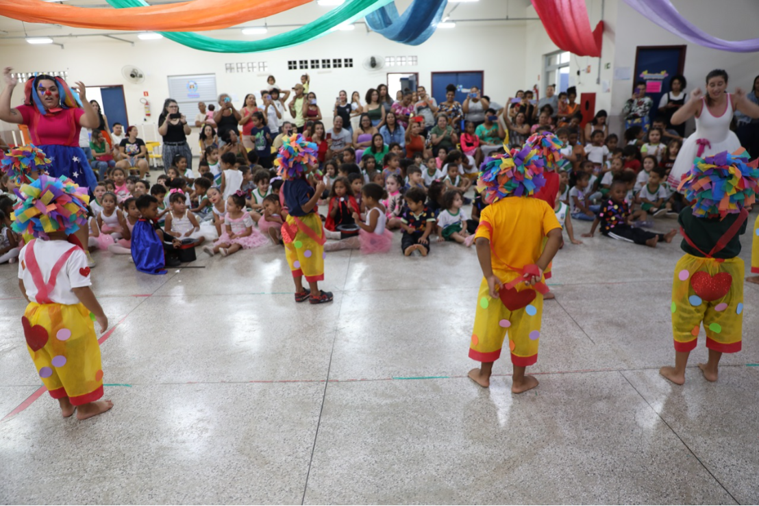 Circo na Escola: CMEI Valdeci da Cruz Corrêa promove apresentação com alunos