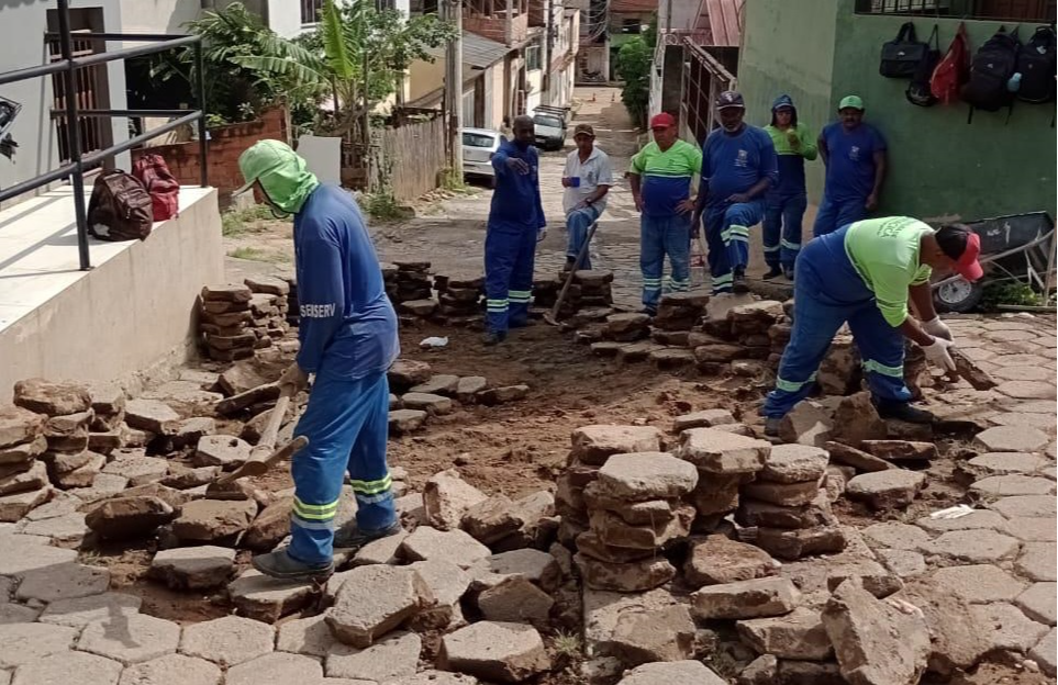 Bloco da Secretaria de Serviços realiza ações simultâneas de limpeza e manutenção em várias regiões de Cariacica