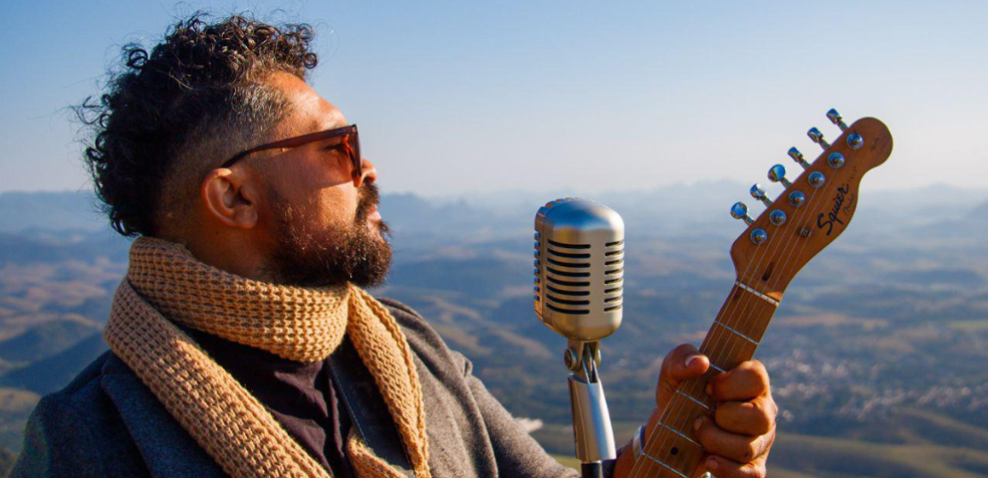 Artista lança clipe com cenas gravadas no topo do Mochuara com recursos da Lei Paulo Gustavo  