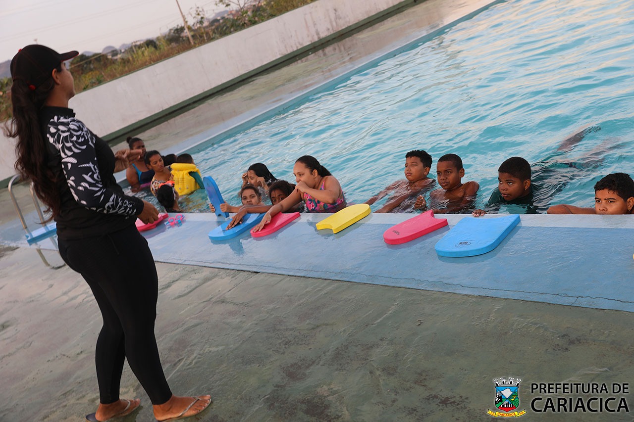 Aulas de natação e hidroginástica promovem saúde do corpo e da mente
