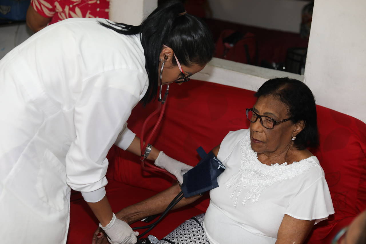 Cuidado que chega à porta: visitas domiciliares levam saúde e acolhimento a quem mais precisa em Cariacica