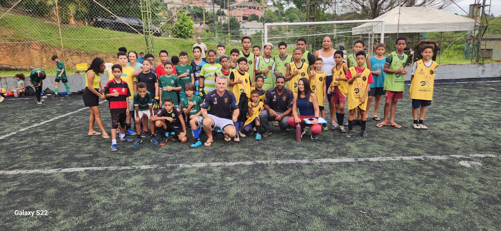 Amistoso de futebol society movimenta escolinhas em Castelo Branco