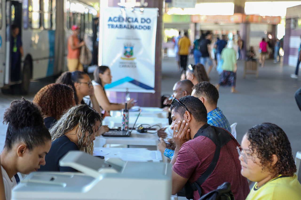 Oportunidades: mais de 900 vagas de emprego abertas em Cariacica