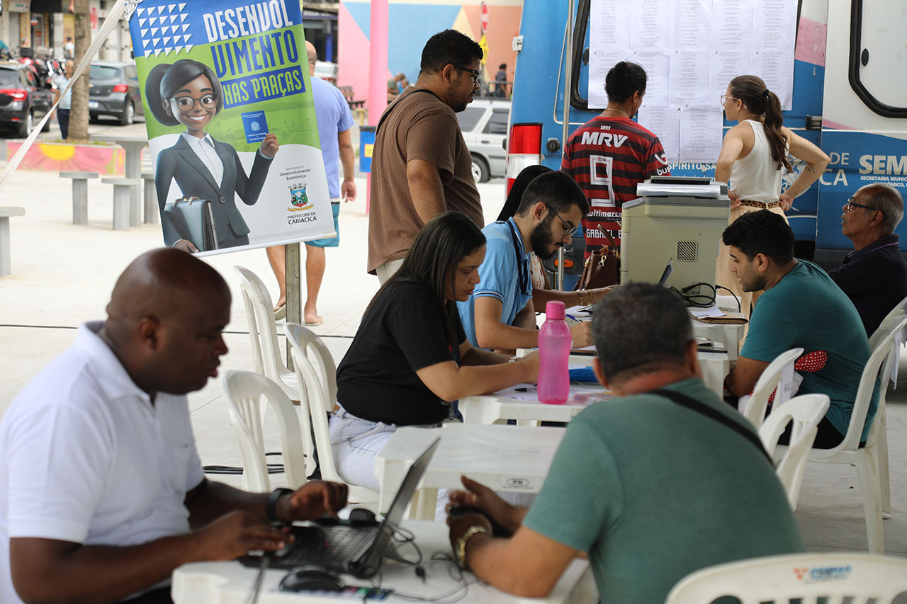 Desenvolvimento na Praça garante encaminhamentos para vagas de emprego e acesso a diversos serviços em Bela Aurora