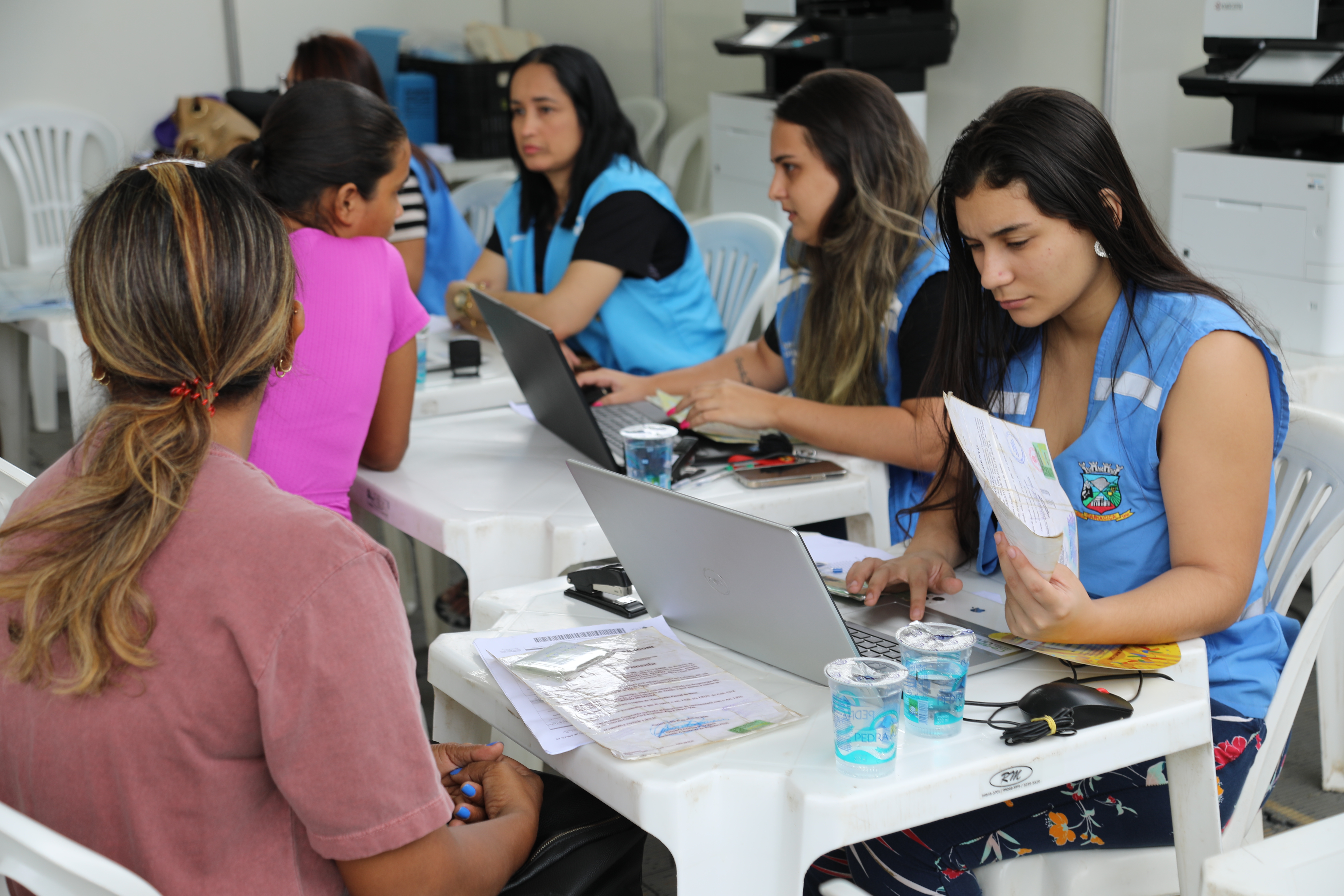Comunidades recebem quase 40 mil atendimentos gratuitos durante ações de cidadania