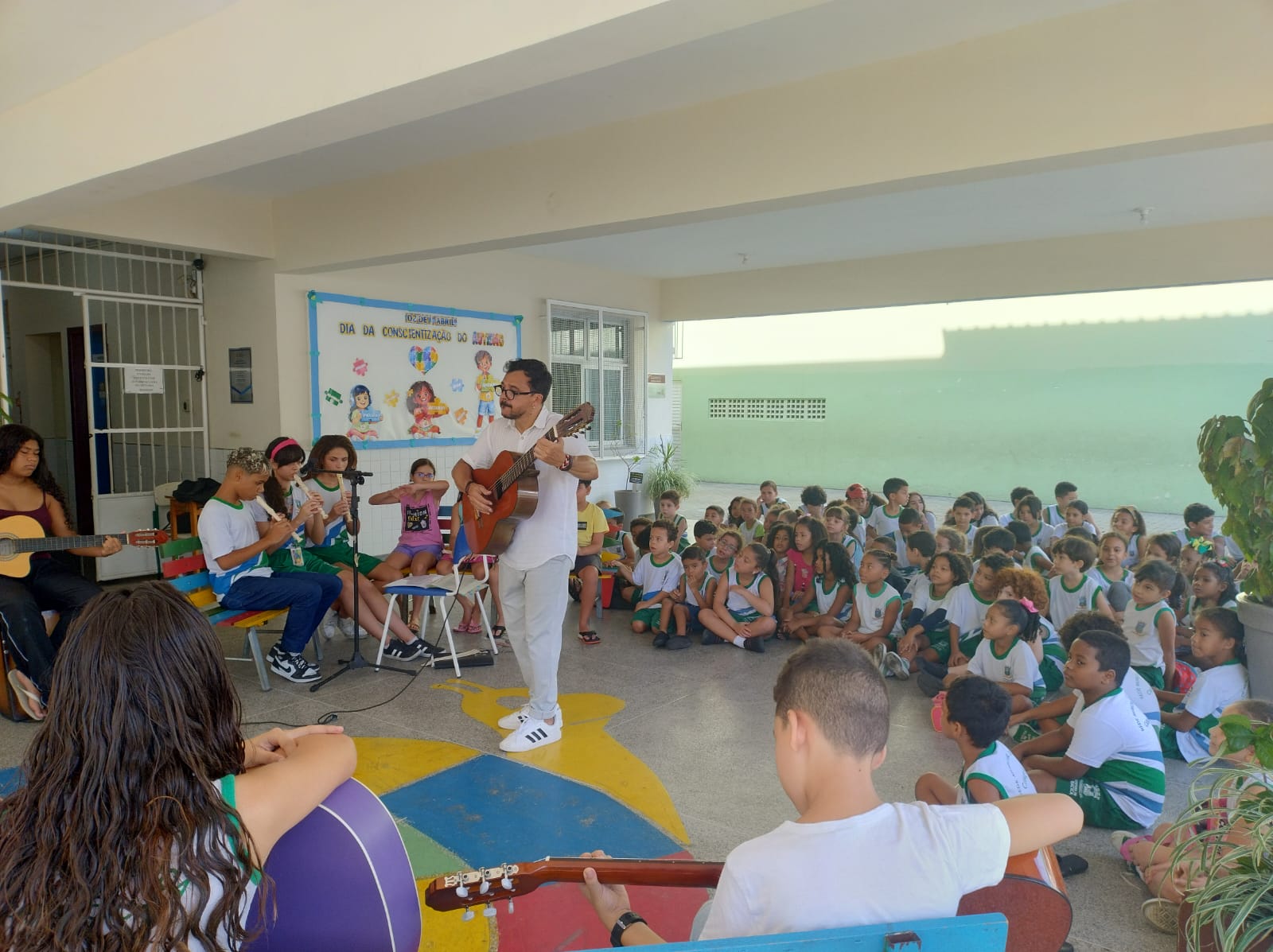 Recreio Musical anima alunos da Escola Sebastião Rodrigues Sobrinho