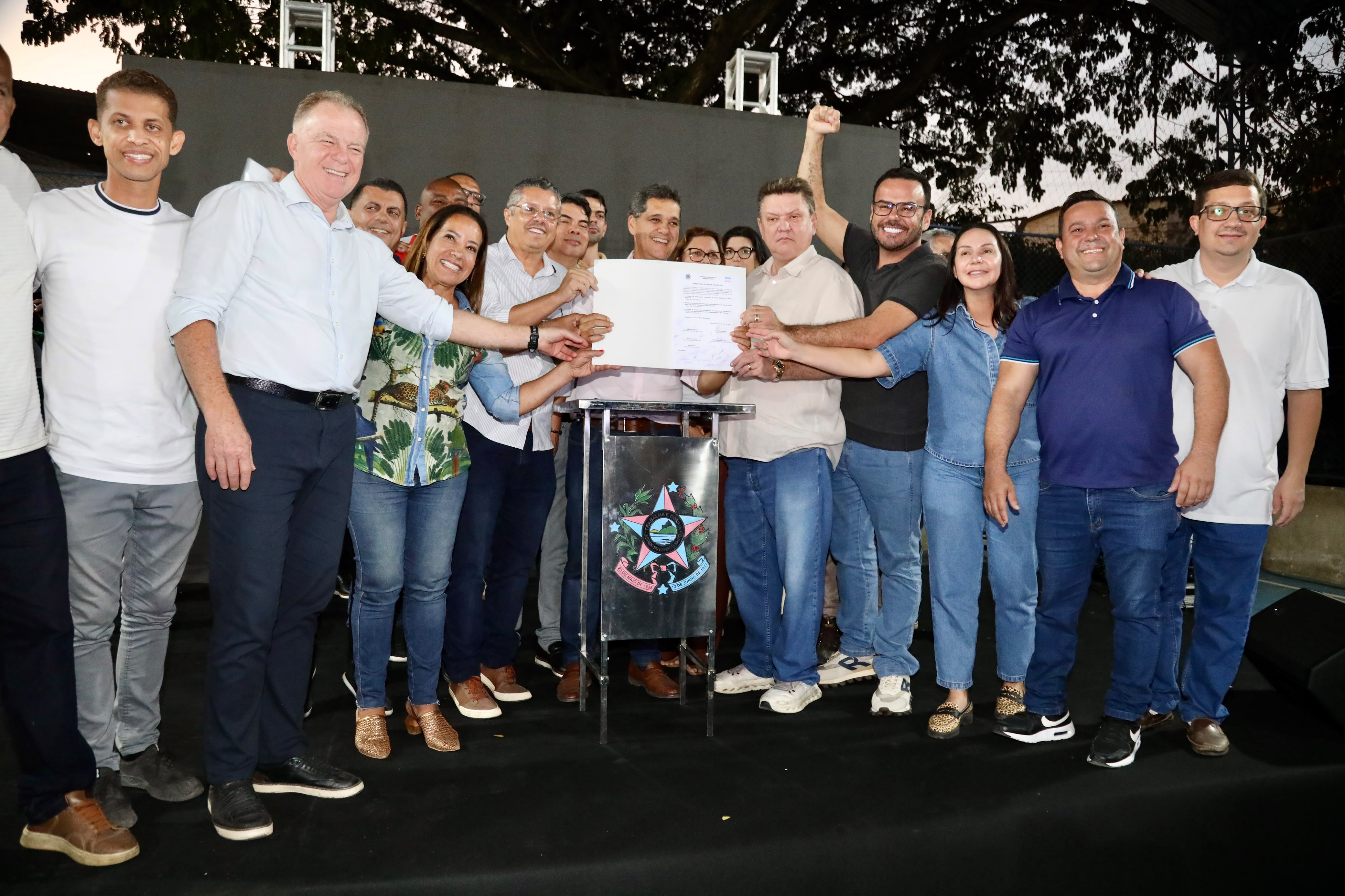 Parceria entre Prefeitura e Estado garante asfalto e novo Centro Multiuso para Piranema e Novo Horizonte