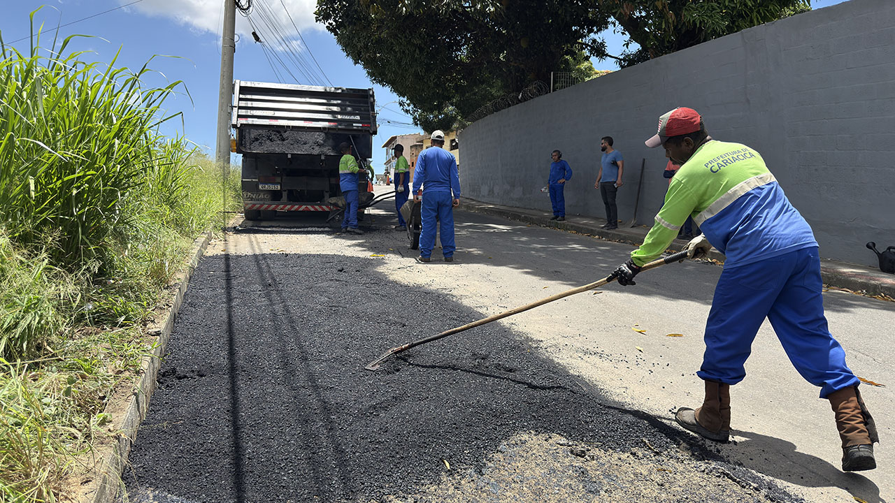 Prefeitura realiza mega operação de tapa-buracos em bairros da cidade