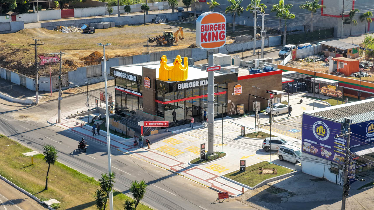 Rede mundial de fast food inaugura nova loja com drive-thru em Cariacica nesta terça-feira (28)