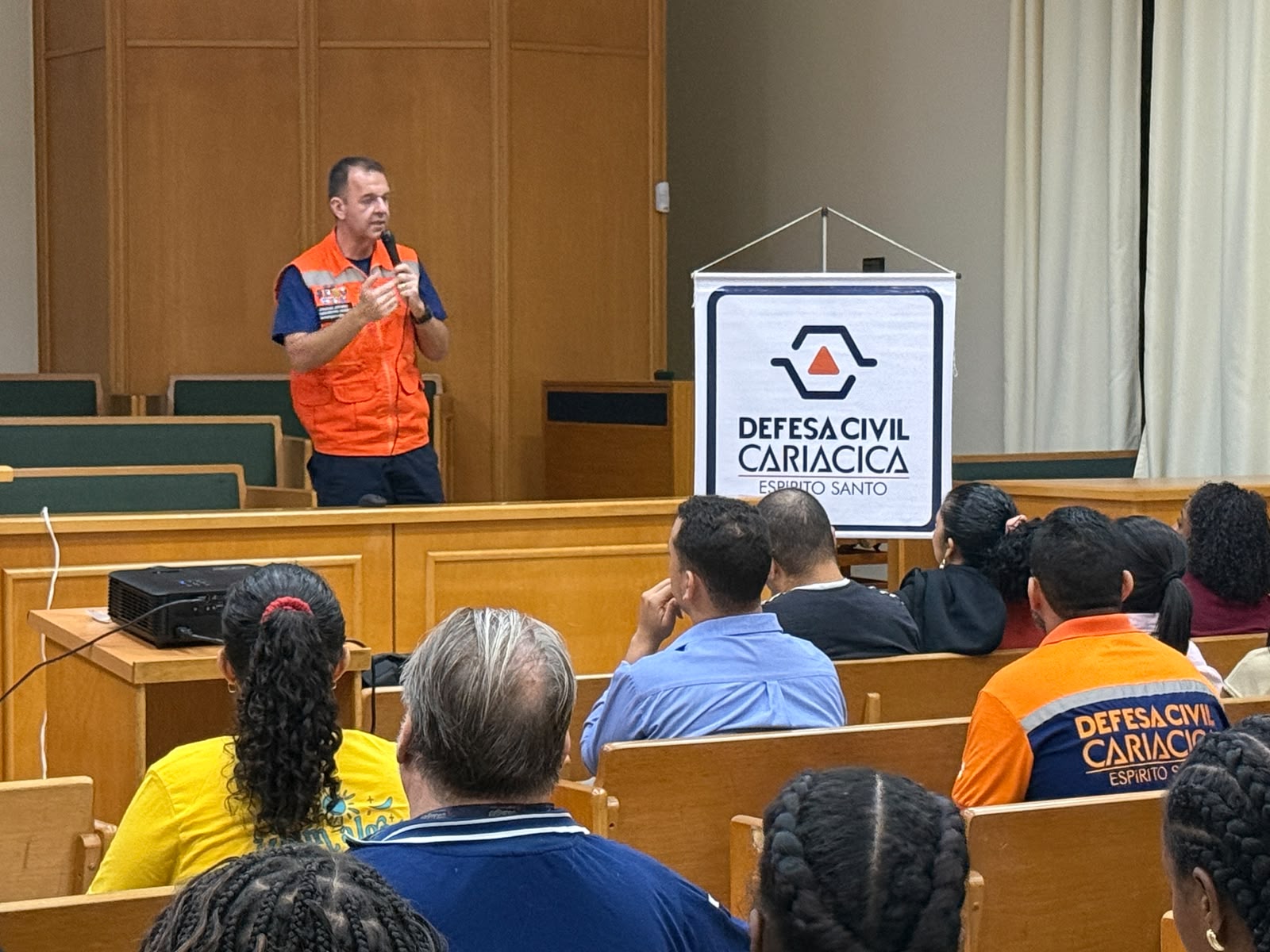 Voluntários iniciam formação para reforçar a atuação da Defesa Civil em Cariacica