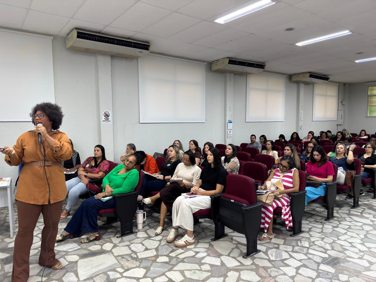 Consciência Fonológica é tema de formação para gestores e pedagogos da Educação Infantil