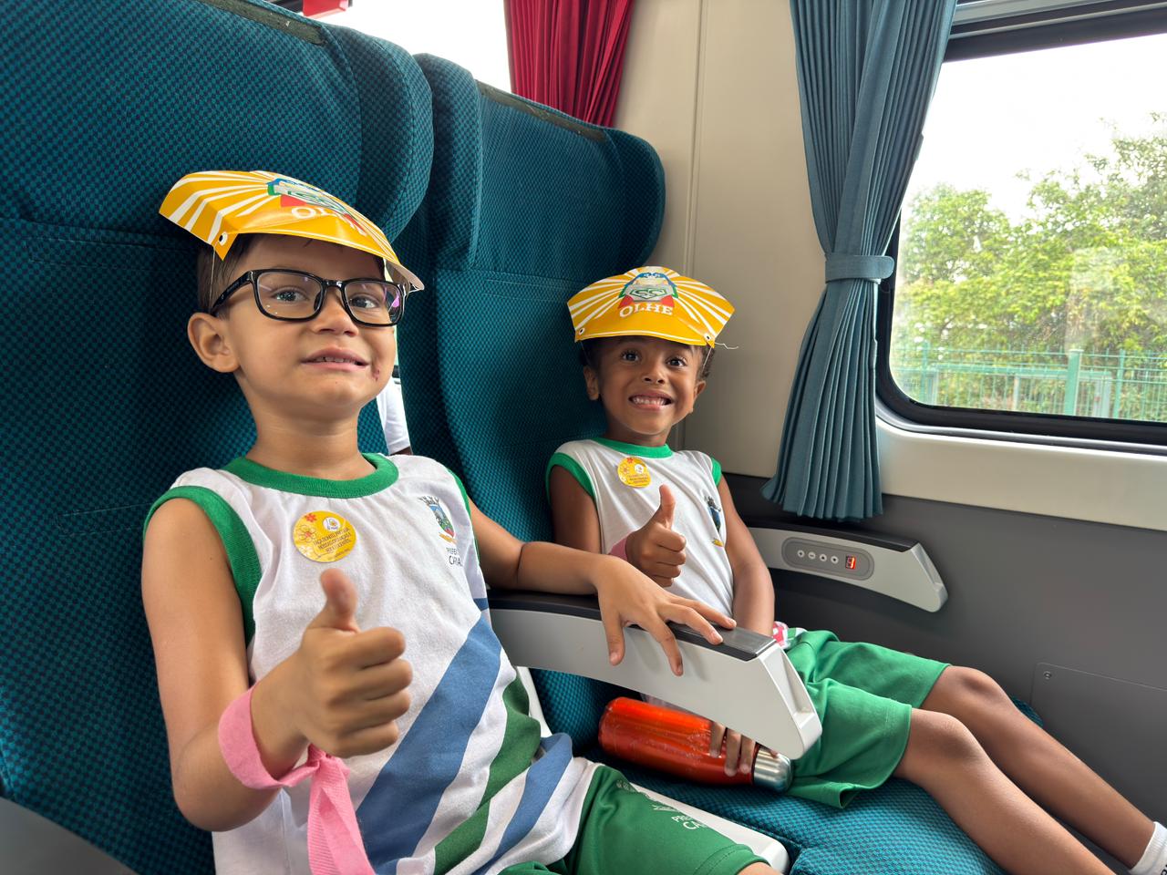 Passeio de trem e contação de histórias dinamizam aprendizado para alunos da rede municipal