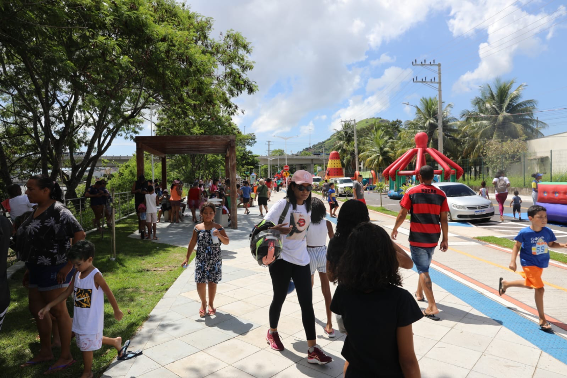 Domingo de Carnaval também foi dia de aproveitar a Rua de Lazer na Nova Orla de Cariacica